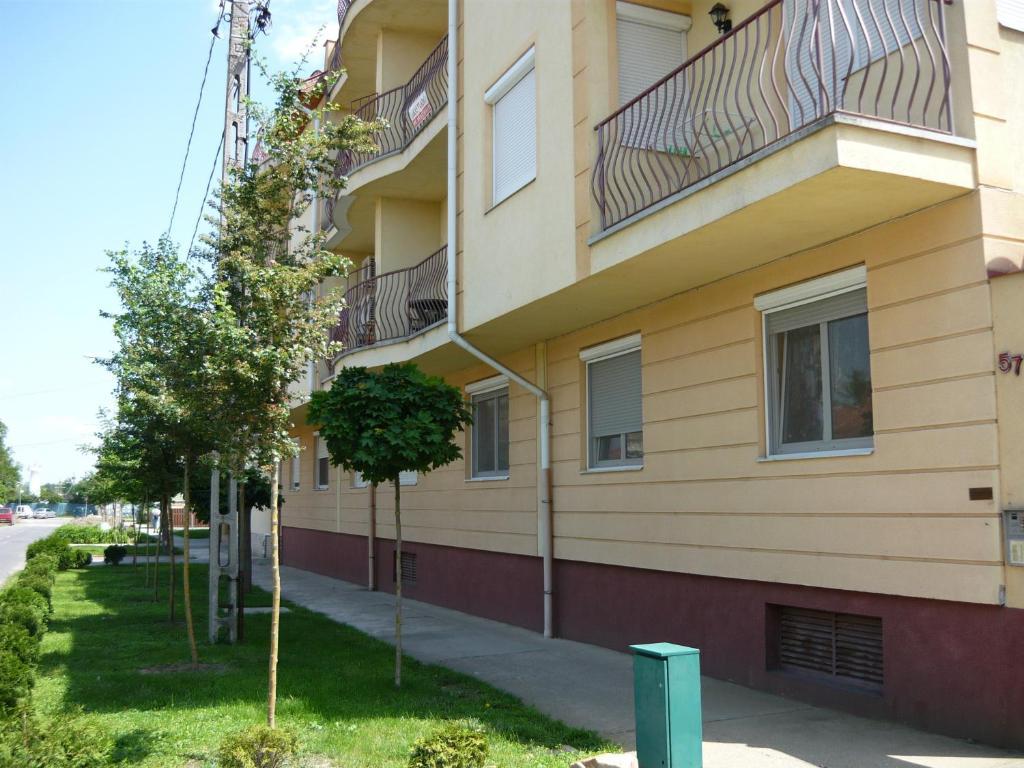 Major Studio Hajdúszoboszló Exterior foto